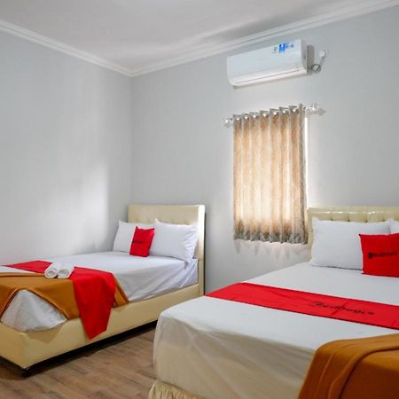 Reddoorz @ City Park Medoho Semarang Alastuwo Dış mekan fotoğraf