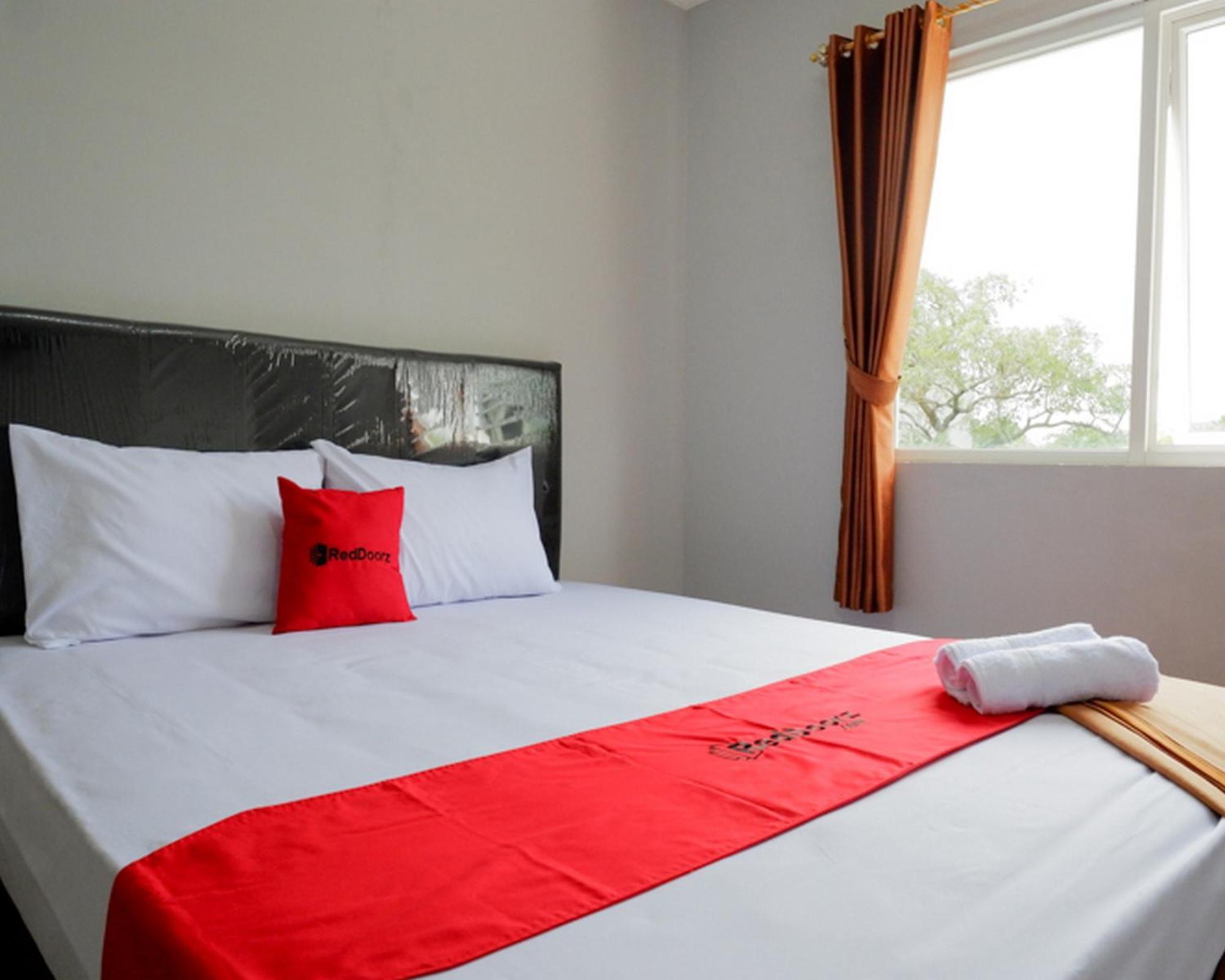 Reddoorz @ City Park Medoho Semarang Alastuwo Dış mekan fotoğraf