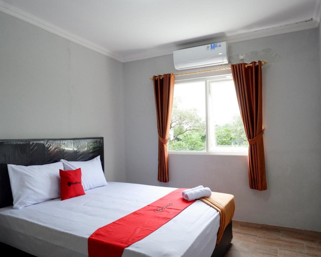 Reddoorz @ City Park Medoho Semarang Alastuwo Dış mekan fotoğraf